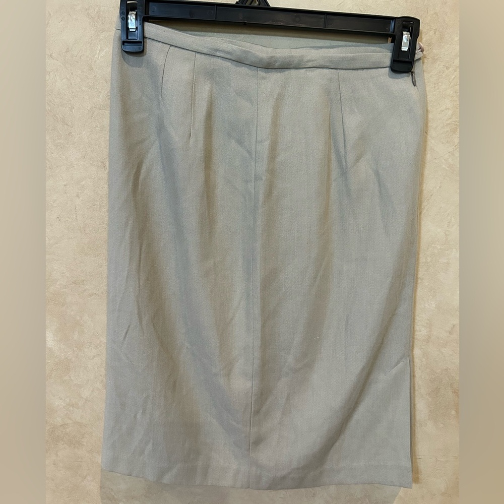 Hillard & Hanson Light Gray Pencil Skirt fully lined - Picture 3 of 5